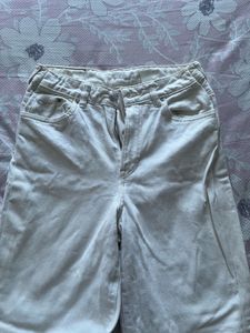 Comfortable Light Wash Wide Leg Jeans