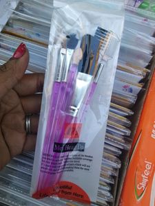 Mekup Brush