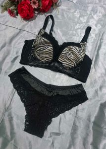 Lace Bra and Panty Set