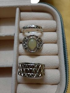 Set of 3 Unique Rings