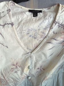 Floral Print v neck top