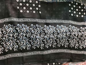 Combo of black dupatta and 02 earrings