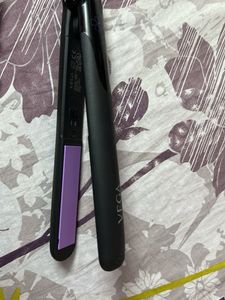 Vega Straightener with Purple Plates