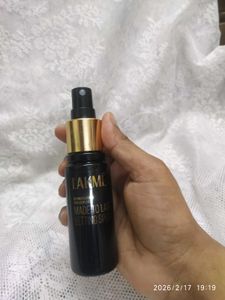 Lakme Made to Last Setting Spray