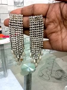 Stone Earring To Beautiful