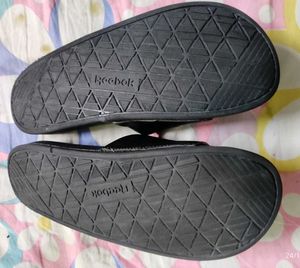 Reebok Comfortable Flip Flops for Men