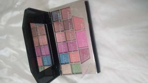 Multi-Color Eyeshadow & Face Makeup Palette