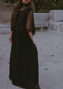 skirt top with hendwork cap