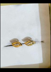 18 carat pure gold stud#fixed price