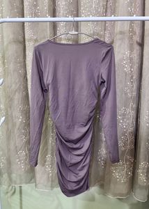 V-neck bodycon dress
