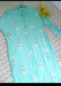 🌸 Elegant Kurti Bundle – 4 Kurtis for ₹1,299 🌸