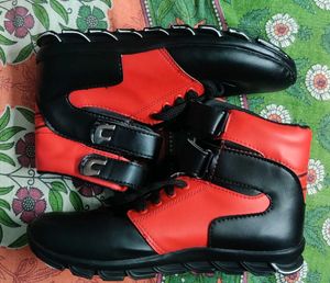 Stylish Red &amp; Black High-Top Sneakers