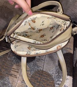 Stylish Tan Handbag