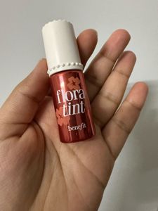 Benefit Flora Tint