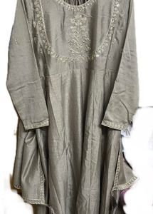 Elegant Embroidered Kurta