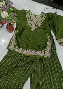 Elegant Green Embroidered Kurta Set new with tag
