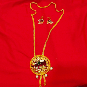 chain pendant and earing