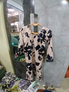 Elegant Floral Kurti with Black Pants