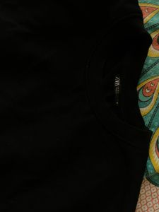 Black Crew Neck Sweatshirt