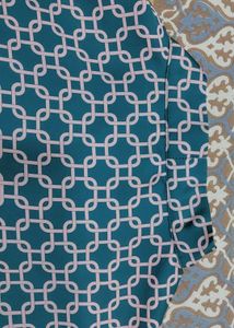 Stylish Teal &amp; Pink Chain Print Top