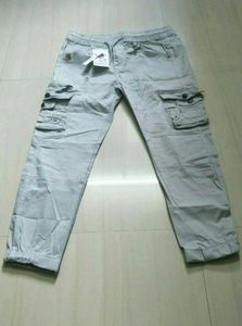 Grey cargo pant