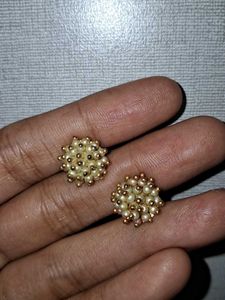 Elegant Pearl &amp; Gold Stud Earrings