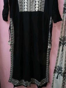 Nayra cut Black Kurta with pant set