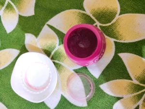 Dot and key lip mask