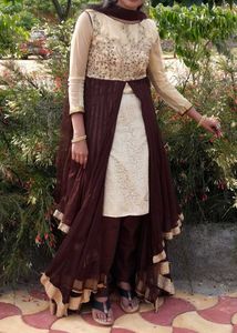 Elegance in Contrast: Two-Tone Layered Anarkali Su