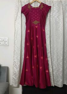 Beautiful Magenta Ethnic Gown