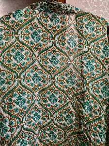 Green &amp; Beige Patterned Ethnic Gown