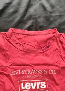 Levi's Red Graphic T-Shirt