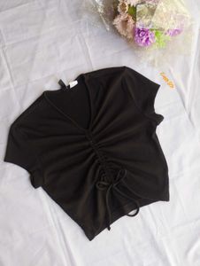 🤌🥀H&M Black Ribbed Ruched Top🤌🥀