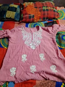 women sort kurti