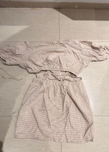 Chic Plaid Cut-Out Dress
