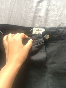 jet black denim shorts