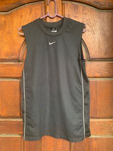 Nike Half Shirt