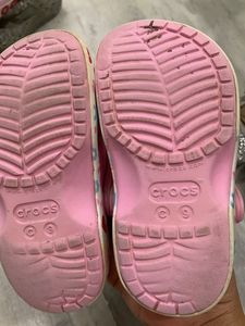 crocs