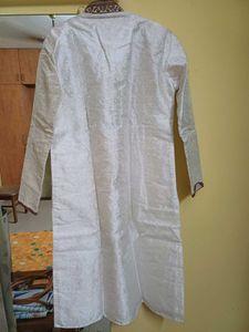 Elegant Embroidered Kurta