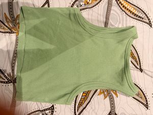 Ribbed Cropped Tank Top