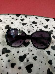Stylish Black Oversized Sunglasses