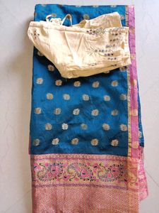 Like New Saree And Mirror Work Blouse