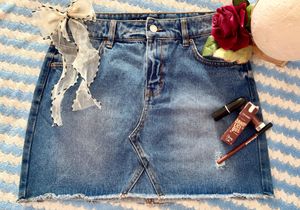 cute denim skirt for casual wear