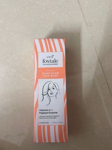 Foxtale Super Glow Face Wash