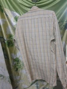 Classic Plaid Long-Sleeve Shirt