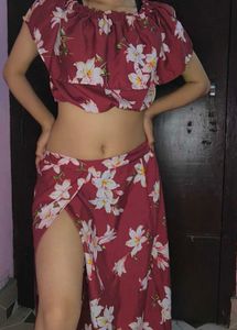 Flowy 🌹 🌺 Floral Print Maxi Skirt