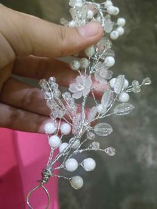 Elegant Bridal Hair Vine
