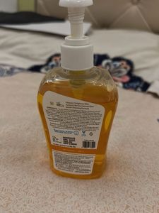 Mamaearth Vitamin C Daily Glow Face Wash