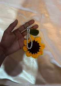 🧶✨Crocheted Sunflower Keychain✨🌻