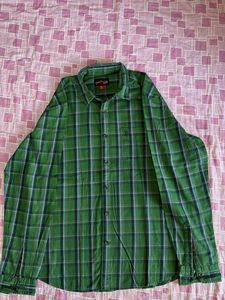 Green Plaid Long Sleeve Button-Up Shirt